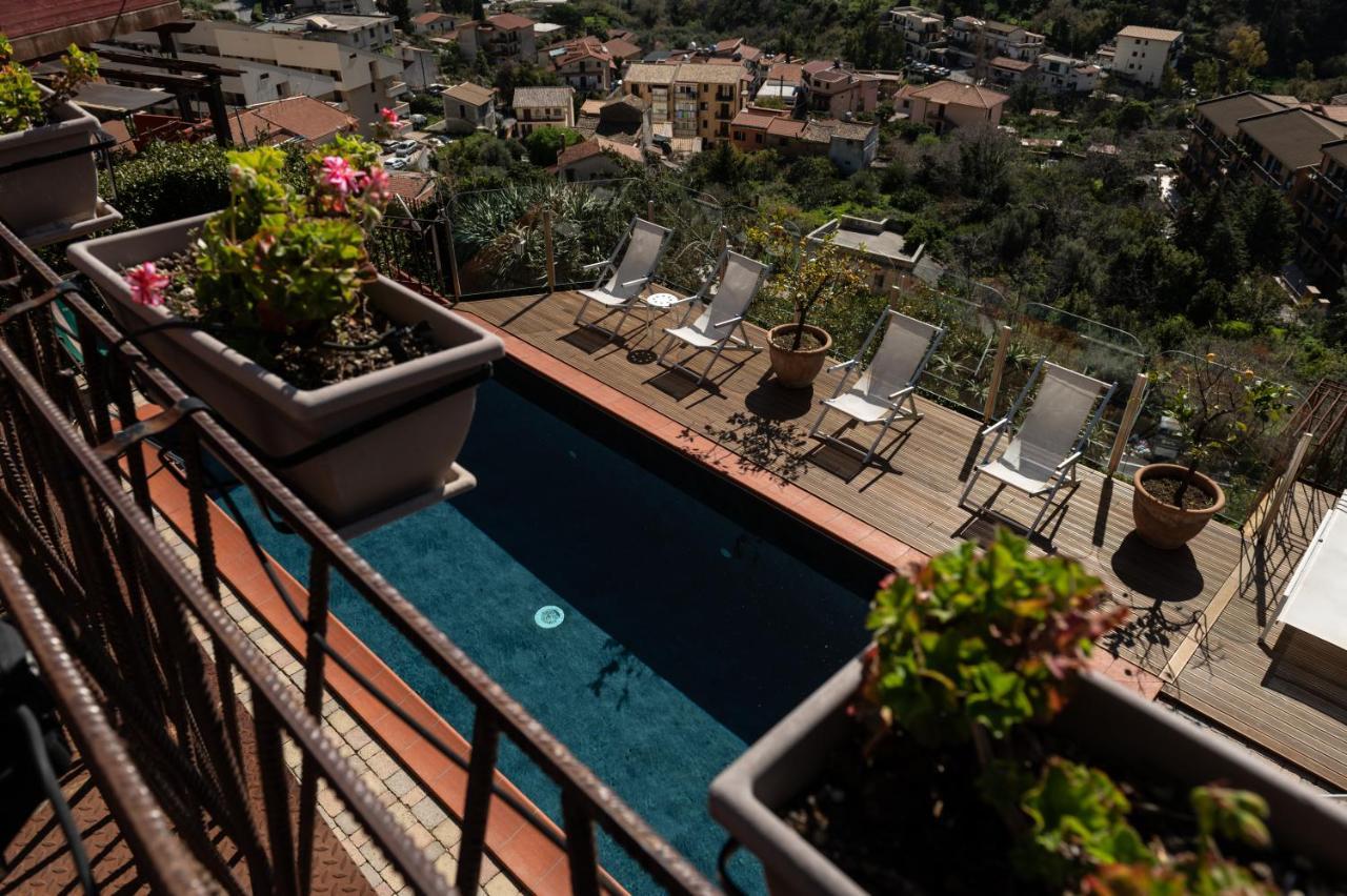 מונריאלה Bnb Casa Rossa מראה חיצוני תמונה