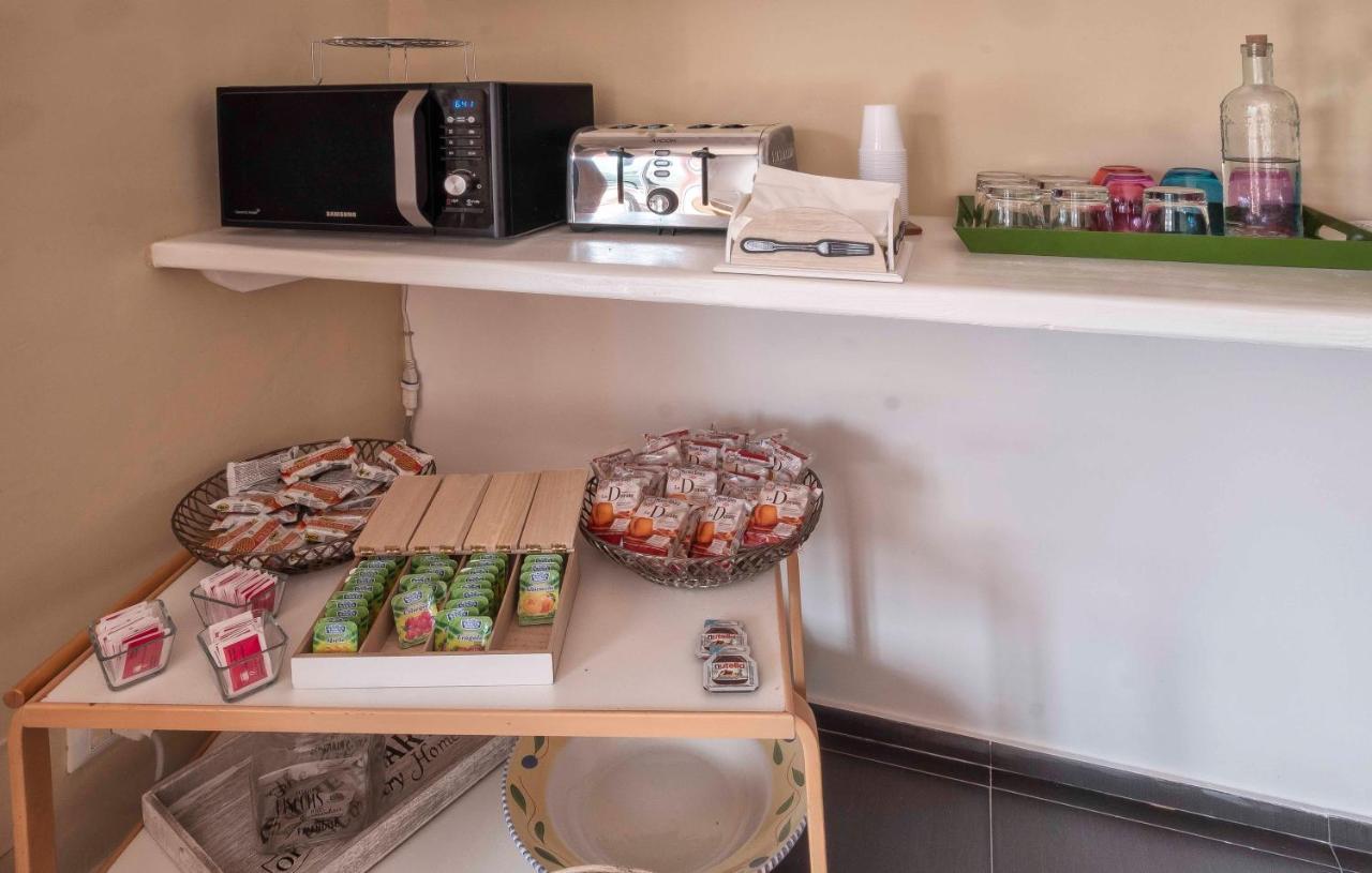 מונריאלה Bnb Casa Rossa מראה חיצוני תמונה